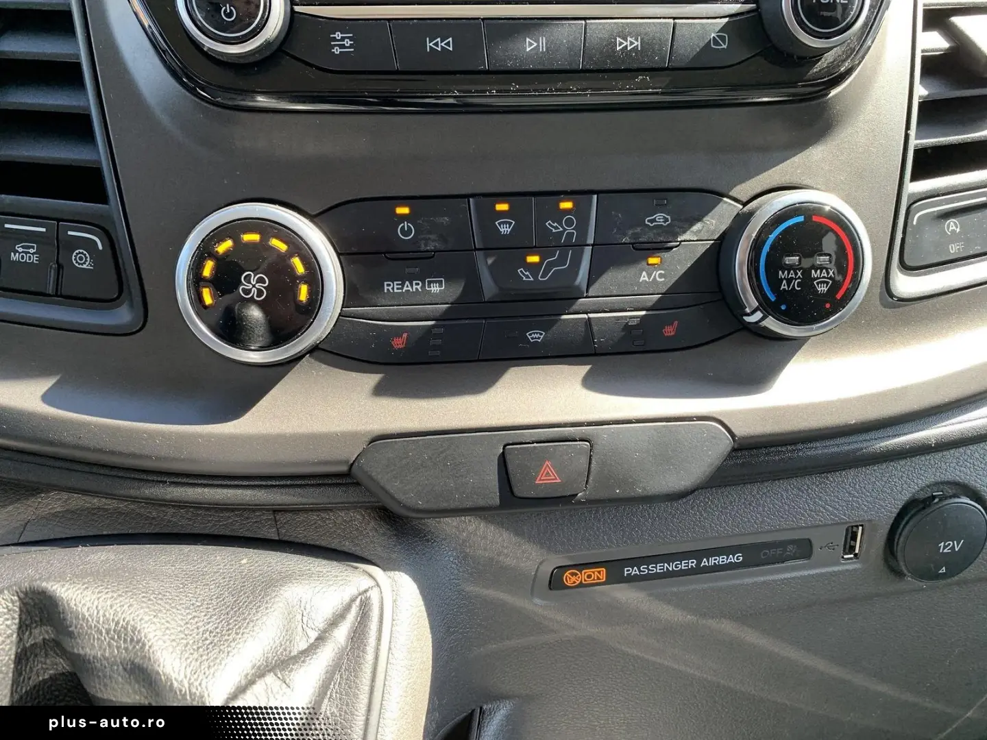 FORD Transit Custom Kombi L2 9-Sitz Navi Sitzhzg
