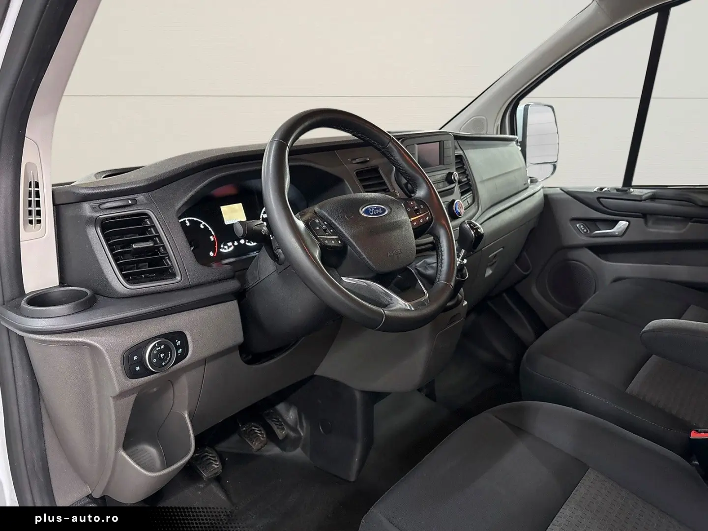 FORD Transit Custom Kombi 320 Tempo 9-Sitzer