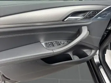 BMW X3 M HUD RFK H&K AHK Driving Assist