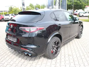 ALFA ROMEO Stelvio Quadrifoglio Q4
