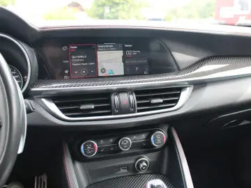 ALFA ROMEO Stelvio Quadrifoglio Q4