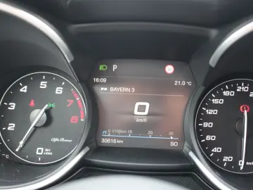 ALFA ROMEO Stelvio Quadrifoglio Q4