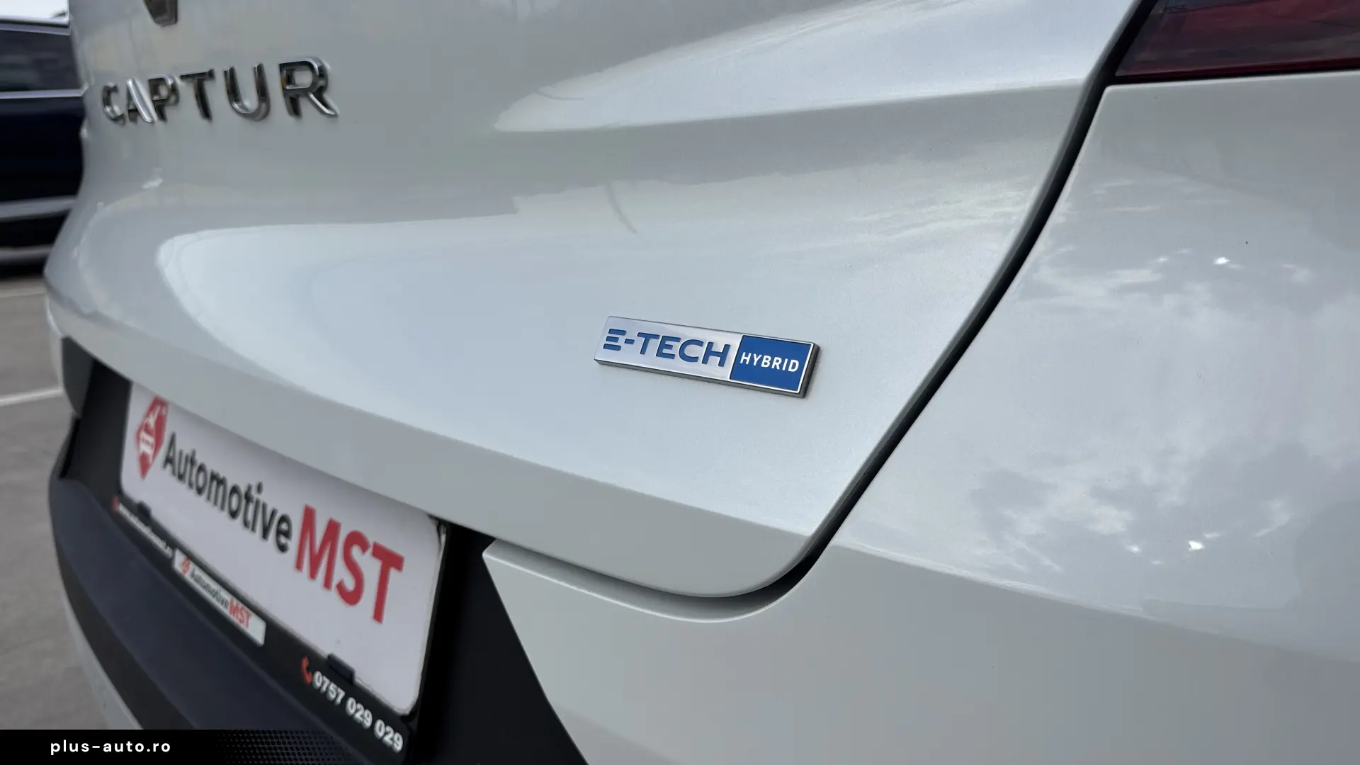 Renault Captur E-TECH Full 145 TECHNO