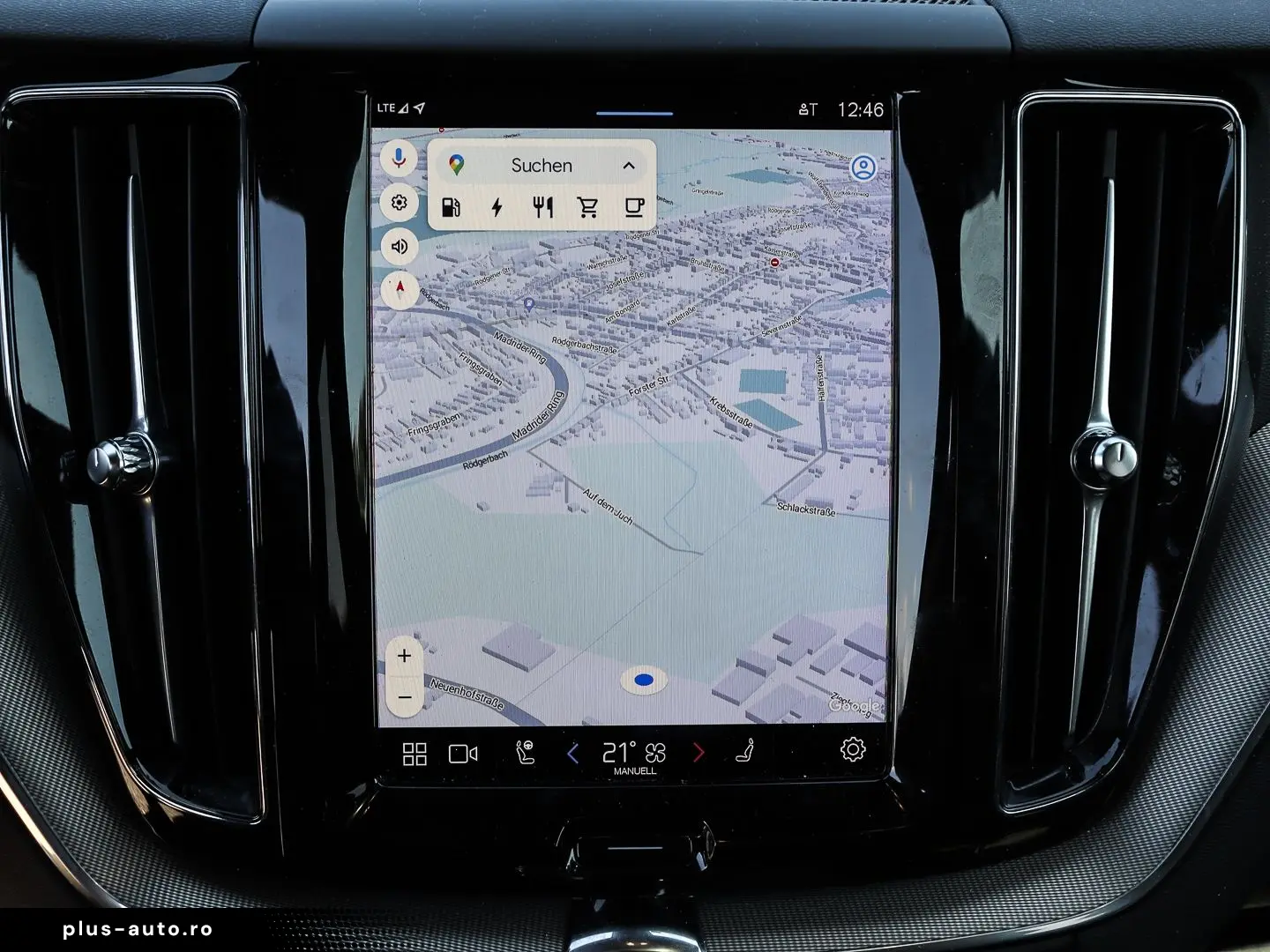 VOLVO XC60 Plus Dark Recharge Plug-In Hybrid AWD T8 Tw