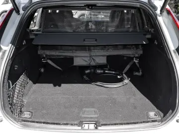 VOLVO XC60 Plus Dark Recharge Plug-In Hybrid AWD T8 Tw