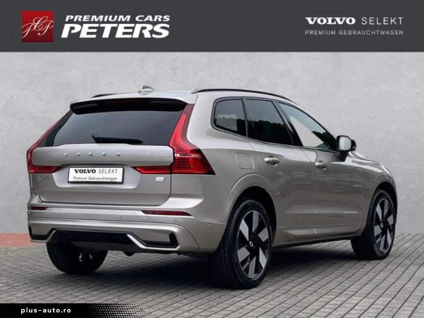 VOLVO XC60 Dark T8 20''LM Pano 360kam Harm&hellip;