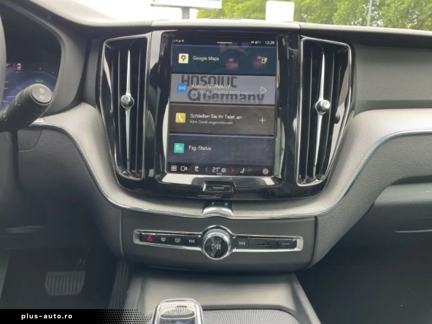 VOLVO XC60 Dark T8 20''LM Pano 360kam Harm&hellip;
