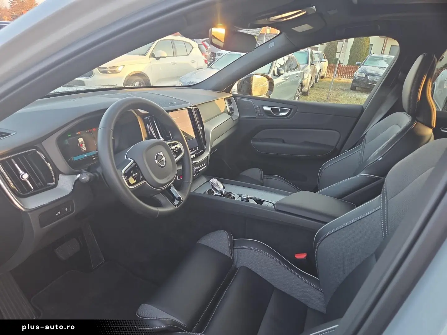 VOLVO XC60 T8 AWD Recharge Plus Dark 21  360  ACC FHZ