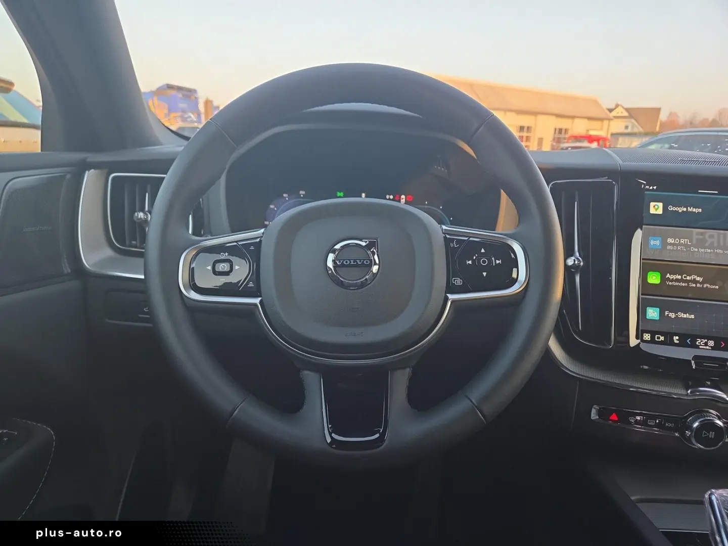 VOLVO XC60 T8 AWD Recharge Plus Dark 21  360  ACC FHZ