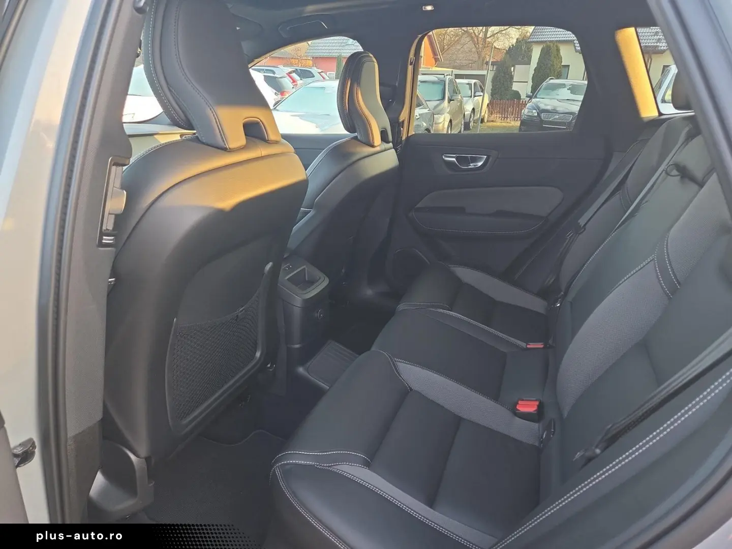 VOLVO XC60 T8 AWD Recharge Plus Dark 21  360  ACC FHZ