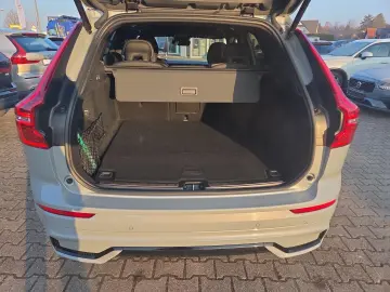 VOLVO XC60 T8 AWD Recharge Plus Dark 21  360  ACC FHZ