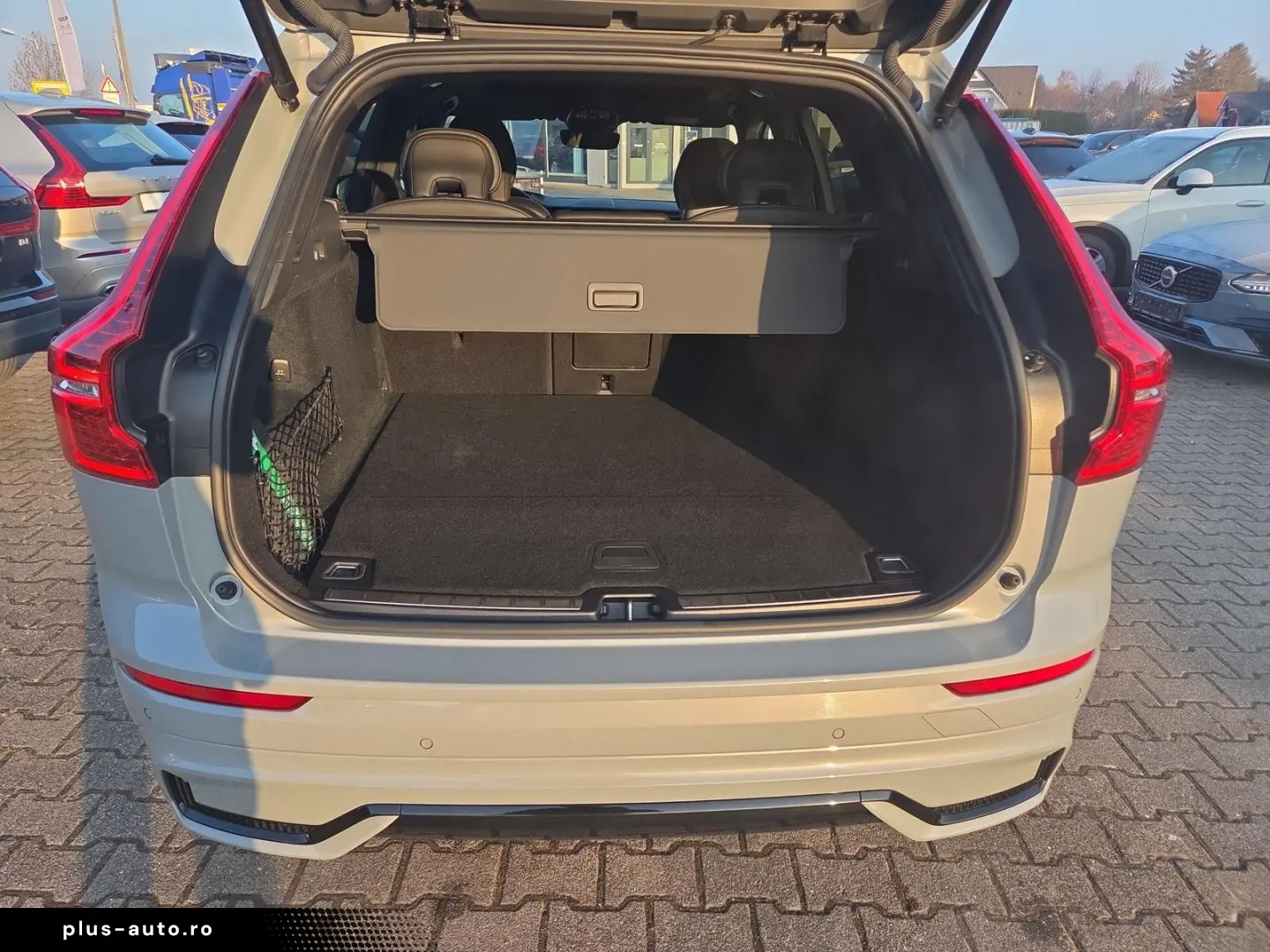 VOLVO XC60 T8 AWD Recharge Plus Dark 21  360  ACC FHZ