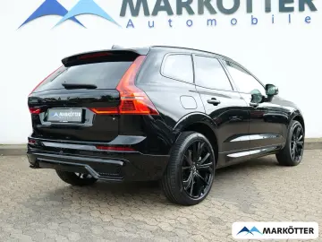 VOLVO XC60 T8 AWD Black Edition ACC BLIS 360 Panorama