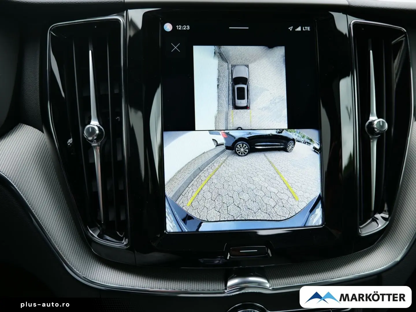 VOLVO XC60 T8 AWD Black Edition ACC BLIS 360 Panorama