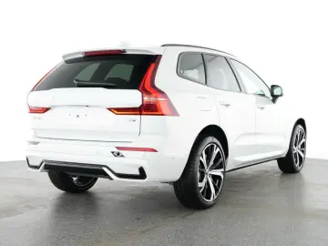 VOLVO XC60 Plus Dark Recharge Plug-In Hybrid AWD HUD S