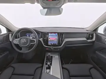 VOLVO XC60 Plus Dark Recharge Plug-In Hybrid AWD HUD S