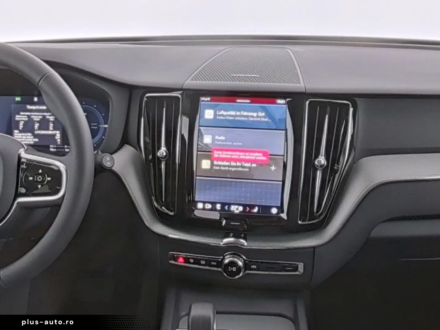 VOLVO XC60 Plus Dark Recharge Plug-In Hybrid AWD HUD S