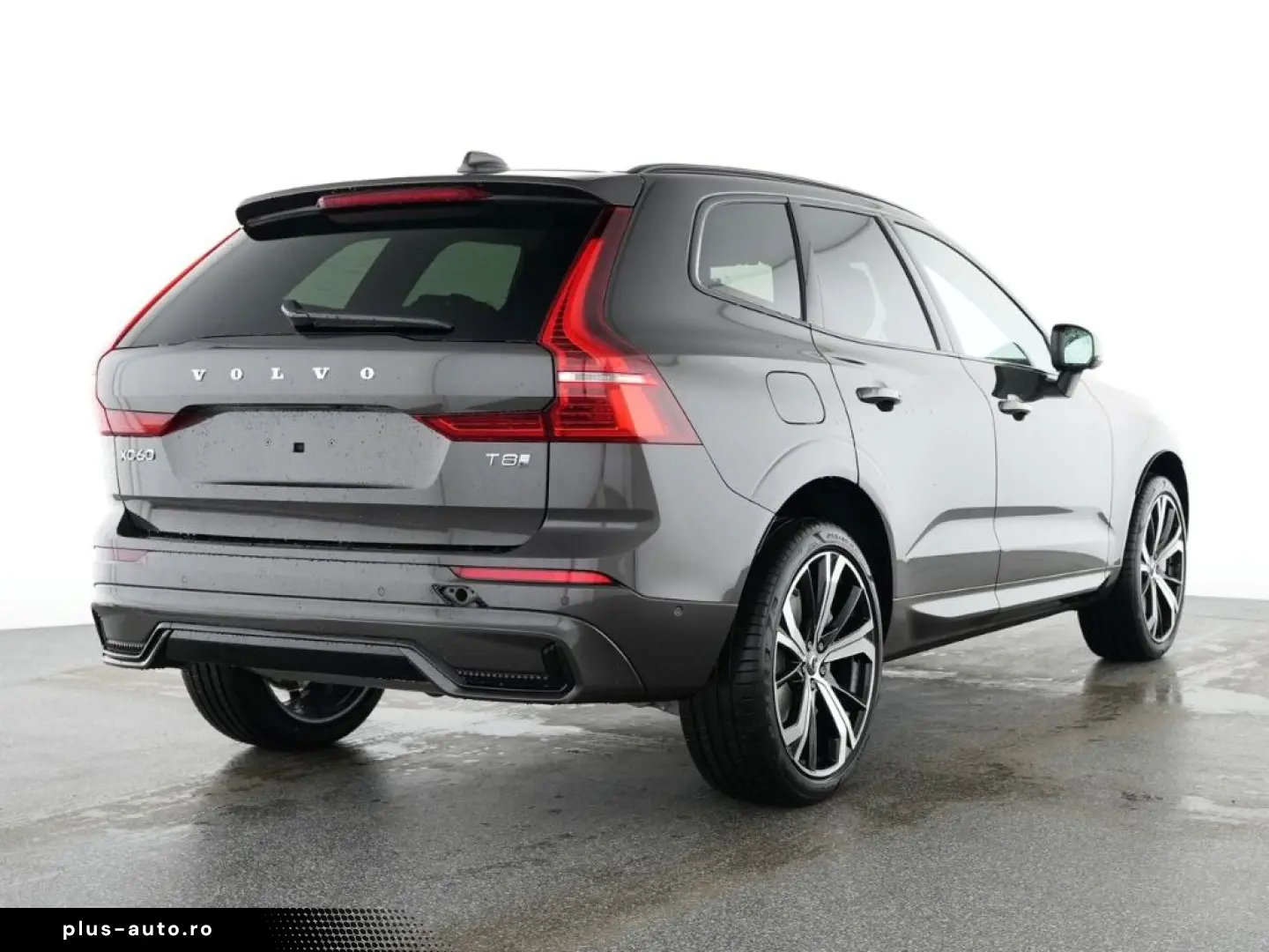 VOLVO XC60 Plus Dark Recharge Plug-In Hybrid AWD HUD S