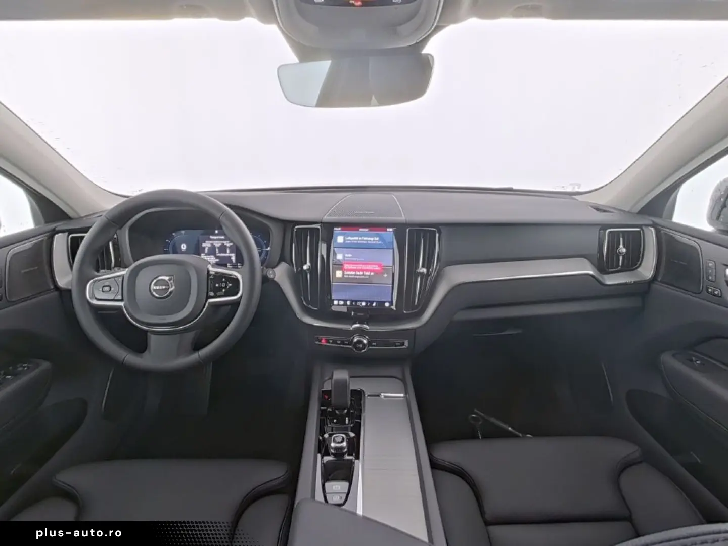 VOLVO XC60 Plus Dark Recharge Plug-In Hybrid AWD HUD S