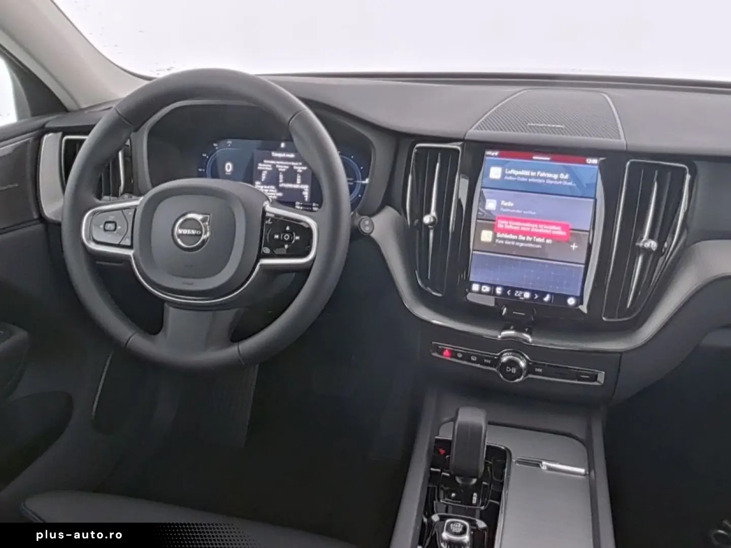 VOLVO XC60 Plus Dark Recharge Plug-In Hybrid AWD HUD S