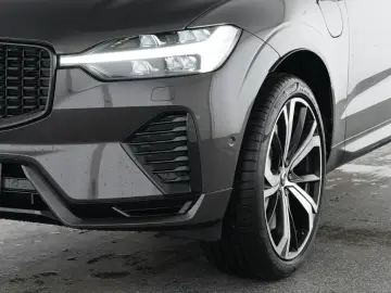 VOLVO XC60 Plus Dark Recharge Plug-In Hybrid AWD HUD S