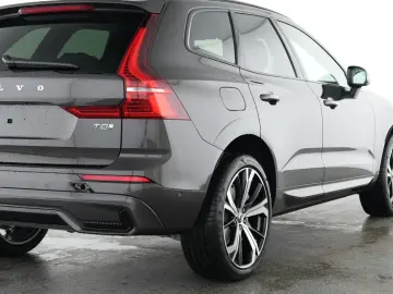 VOLVO XC60 Plus Dark Recharge Plug-In Hybrid AWD HUD S