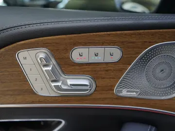 MERCEDES-BENZ GLS 400 d AMG Manufaktur 3xTV HUD 4xMassage