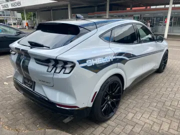 FORD Mustang Mach-E 99 kWh Allrad GT