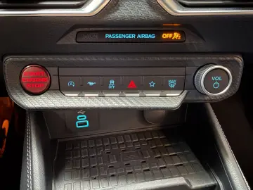 FORD Mustang Fastback 5.0 Ti-VCT V8 GT KAMERA B&O LRH