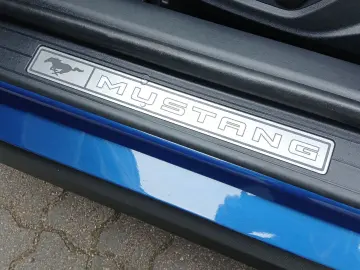 FORD Mustang 5.0 Ti-VCT V8 GT Fastback AUTOMATIK NAVI