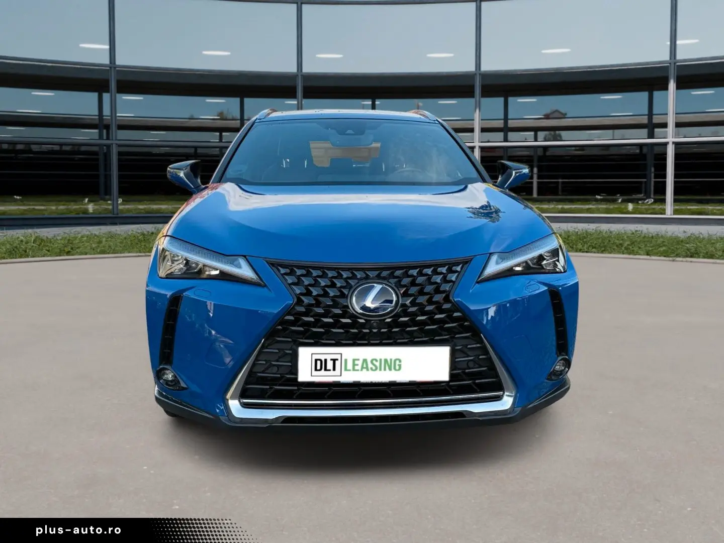 LEXUS UX 300 e Mark and  Levingston