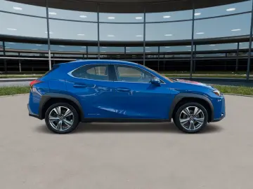 LEXUS UX 300 e Mark and  Levingston