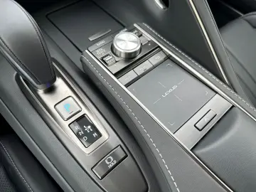 LEXUS LC 500 Cabriolet Performance Touring