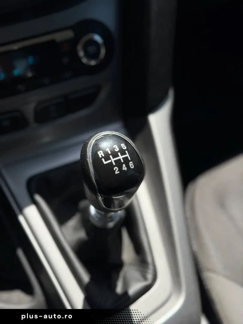FORD FOCUS 3