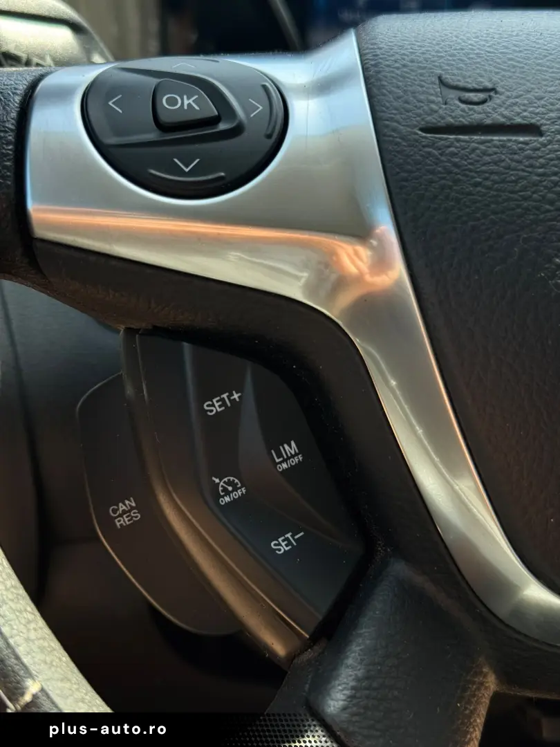 FORD FOCUS 3
