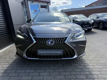 LEXUS ES 300h Luxury Line
