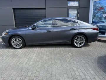 LEXUS ES 300h Luxury Line