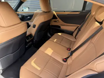LEXUS ES 300h Luxury Line