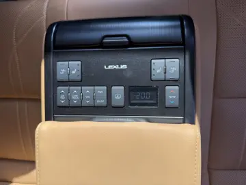 LEXUS ES 300h Luxury Line
