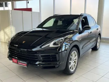 PORSCHE Cayenne PHEV Leder LED Pano Kamera Bose