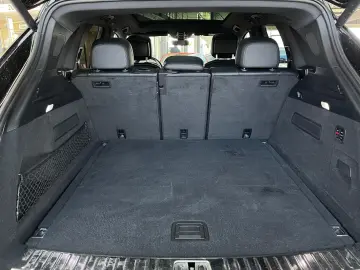 PORSCHE Cayenne PHEV Leder LED Pano Kamera Bose