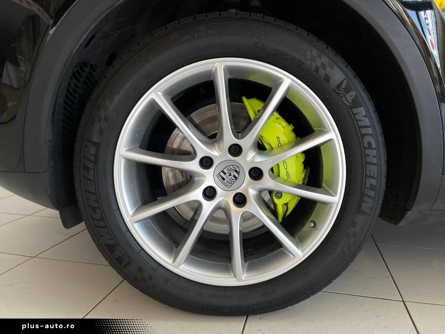 PORSCHE Cayenne PHEV Leder LED Pano Kamera Bose