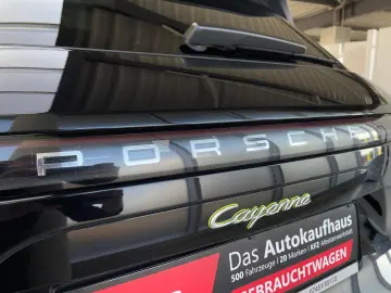 PORSCHE Cayenne PHEV Leder LED Pano Kamera Bose
