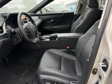 LEXUS ES 300h EXECUTIVE