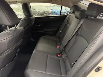 LEXUS ES 300h EXECUTIVE