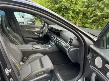 MERCEDES-BENZ E 63 S AMG 4Matic Final Edition