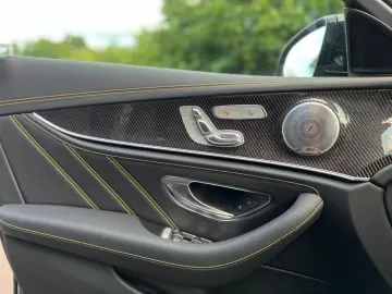 MERCEDES-BENZ E 63 S AMG 4Matic Final Edition