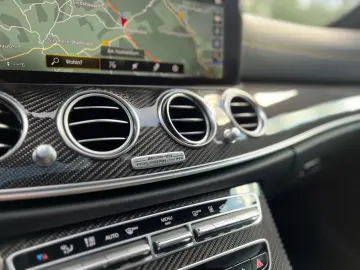MERCEDES-BENZ E 63 S AMG 4Matic Final Edition