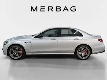MERCEDES-BENZ AMG E 63 S 4M  Night Pano