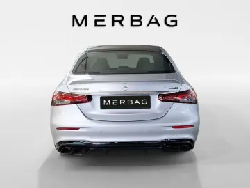 MERCEDES-BENZ AMG E 63 S 4M  Night Pano